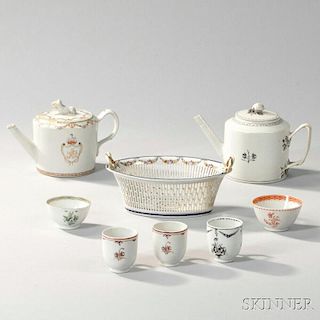 Eight Pieces of Export Porcelain