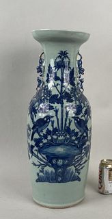 Large Chinese B/W Porcelain Vase