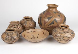 Group of 6 modern Casas Grandes pottery vessels