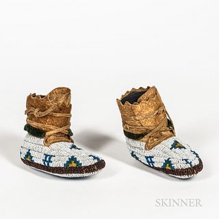 Plains Fully Beaded Child's High-top Moccasins