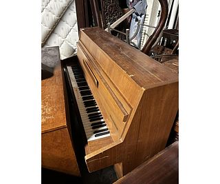 WIL.H. STEINMANN UPRIGHT PIANO