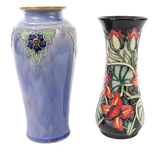Moorcroft Glazed Pottery Lily Decorated Vase