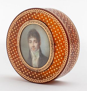 French Miniature Mounted Gold-inlaid Horn Snuffbox