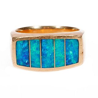 Opal and 14k gold ring