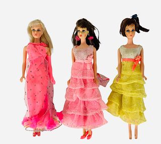 (3) Gorgeous Mod Barbies wearing their best for prom including a TNT and her legs click 3 times each leg. Barbie is wearing Extravaganza, just a beaut