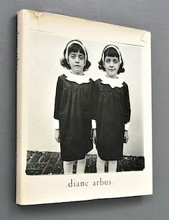 Book 'Diane Arbus An Aperture Monograph'