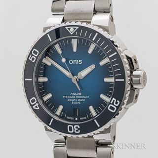 Oris Aquis Date Calibre 400 Wristwatch with Box and Papers