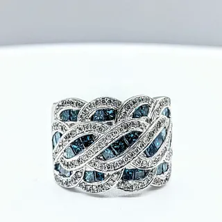 Flashy Blue & White Diamond Fashion Ring