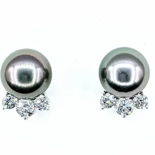 Sophisticated Tahitian Pearl & Brilliant Diamond Stud Earrings