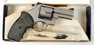 *Smith & Wesson Model 625 Revolver 