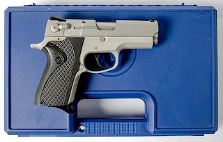 *Smith & Wesson Model 4013 Semi-Automatic Pistol 