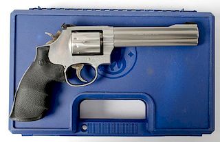 *Smith & Wesson Model 617-4 Revolver 