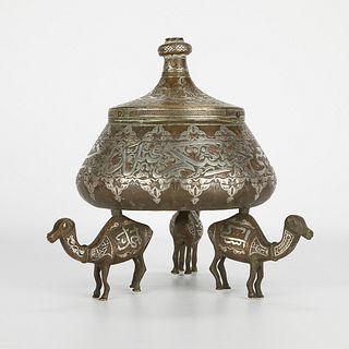 Lrg Cairoware Lidded Bowl w/ Camels