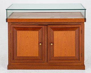 Regency Style Mahogany & Glass Vitrine Cabinet