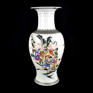 Chinese Republic Style Porcelain Vase