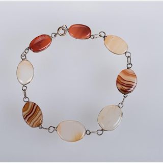 A Silver and Agate Bracelet.