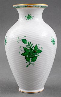 Herend Vase "Chinese Bouquet" Green