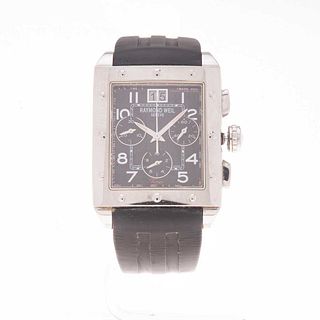 Reloj Raymond Weil modelo Tango. Movimiento de cuarzo. Caja cuadrada en acero de 30 x 30 mm. Carátula color negro con tres sub...