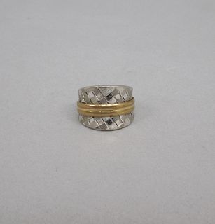 Vior 14K Italy Two Tone Ring.
