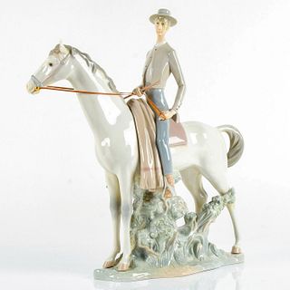 Campero 1001061 - Lladro Porcelain Figurine