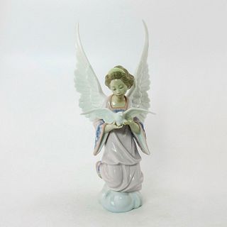 Angel of Peace 1006131 - Lladro Porcelain Figurine