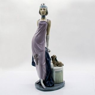 Couplet Lady 1005174 - Lladro Porcelain Figurine