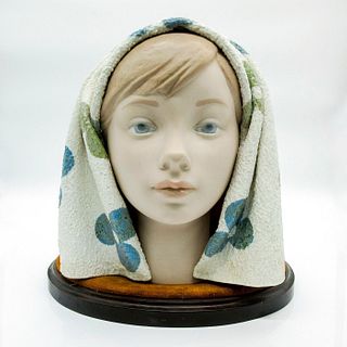 Girl's Head Blue 01011003X - Lladro Porcelain Bust