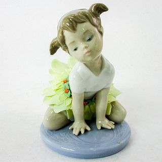 Oopsy Daisy 1006691 - Lladro Porcelain Figurine