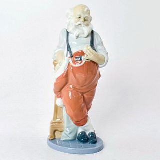Santa's Busiest Hour 1006779 - Lladro Porcelain Figurine