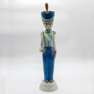 Soldier with Saber 1001163 - Lladro Porcelain Figurine