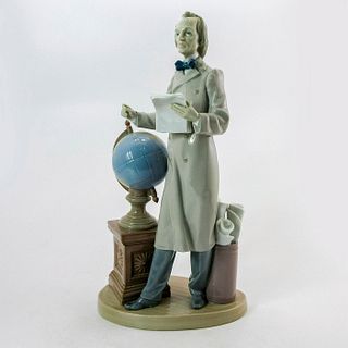The Professor 1005208 - Lladro Porcelain Figurine
