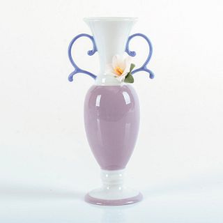 Bud Vase 1006600 - Lladro Porcelain Figurine
