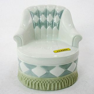 Furniture - Chair PP117 - Lladro Porcelain Figurine