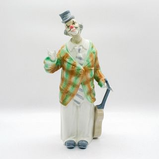 Porcegama Valencia Porcelain Figurine, Clown with Guitar