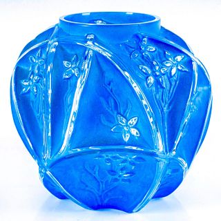 Consolidated Phoenix Art Glass Vase Martele Floral Vase