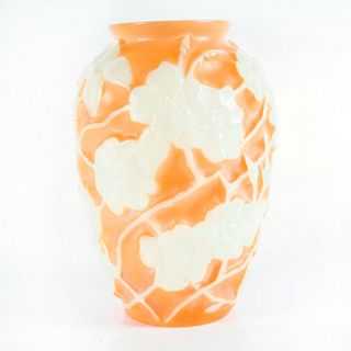 Consolidated Phoenix Art Glass Vase, Flowers and Leaves