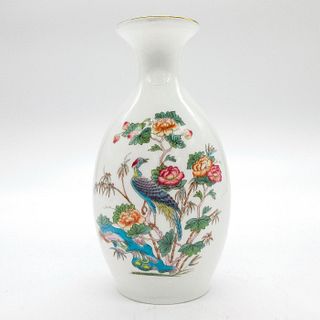 Wedgwood Small Vase, Kutani Crane