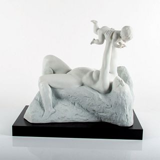 The Gift of Life (White) 01013586 LTD - Lladro Porcelain Figurine