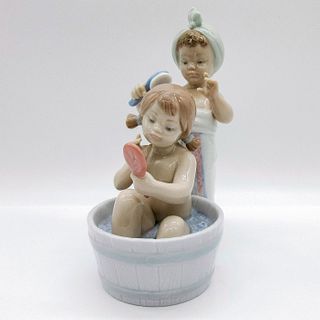 Bathing Beauties 1006457 - Lladro Porcelain Figurine
