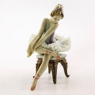 Opening Night 1005498 - Lladro Porcelain Figurine