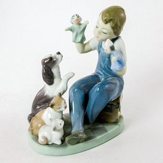 Puppet Show 1005736 - Lladro Porcelain Figurine