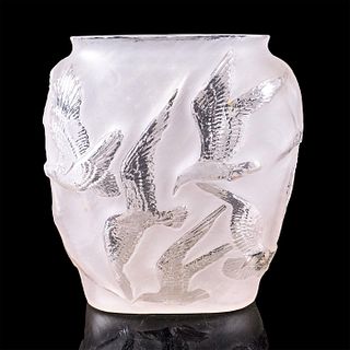 Large Consolidated Phoenix Art Glass Vase, Seagull