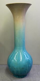 Large Chinese Porcelain Bulbous Vase.