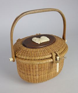 Chin Manasmontri Nantucket Friendship Basket with Carved Dog, circa 1977
