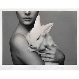 JUAN CARLOS MANJARREZ, Lady Rabbit, 2022, Firmado y fechado, Giclée s/papel Hahnemühle VII / LXXV, 78 x 100 cm