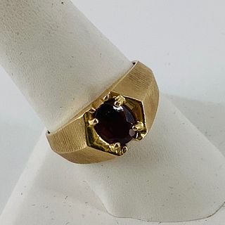 10kt Gold and Garnet Gemstone Ring
