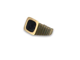 Vintage 14kt Gold and Onyx Ring