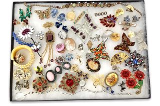 Vintage Pins & Accessories