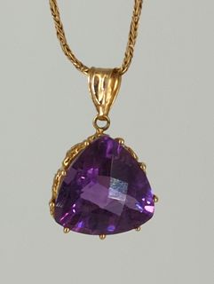 14kt Yellow Gold Necklace With An Amethyst Slide Pendant