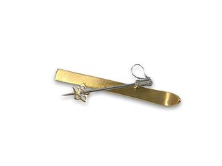 18kt Gold Ski & Pole Pin with Diamonds
